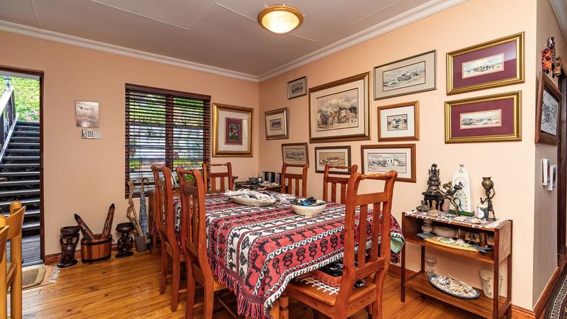 6 Bedroom Property for Sale in Outeniqua Strand Western Cape